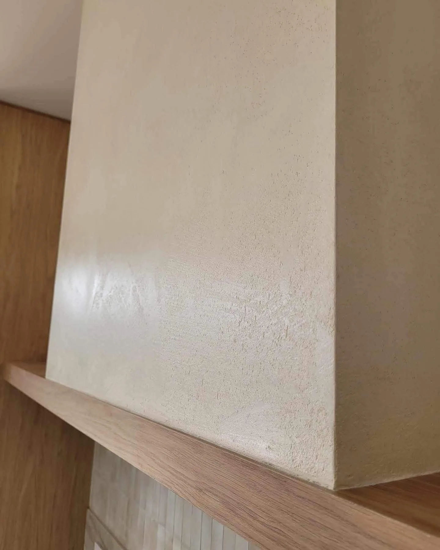 Lime plaster detail